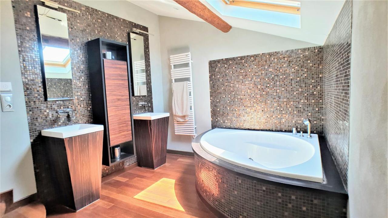 Appart'Hotel Luxe Vieil Antibes 75 M2 Avec Parking Plages A Pieds Экстерьер фото